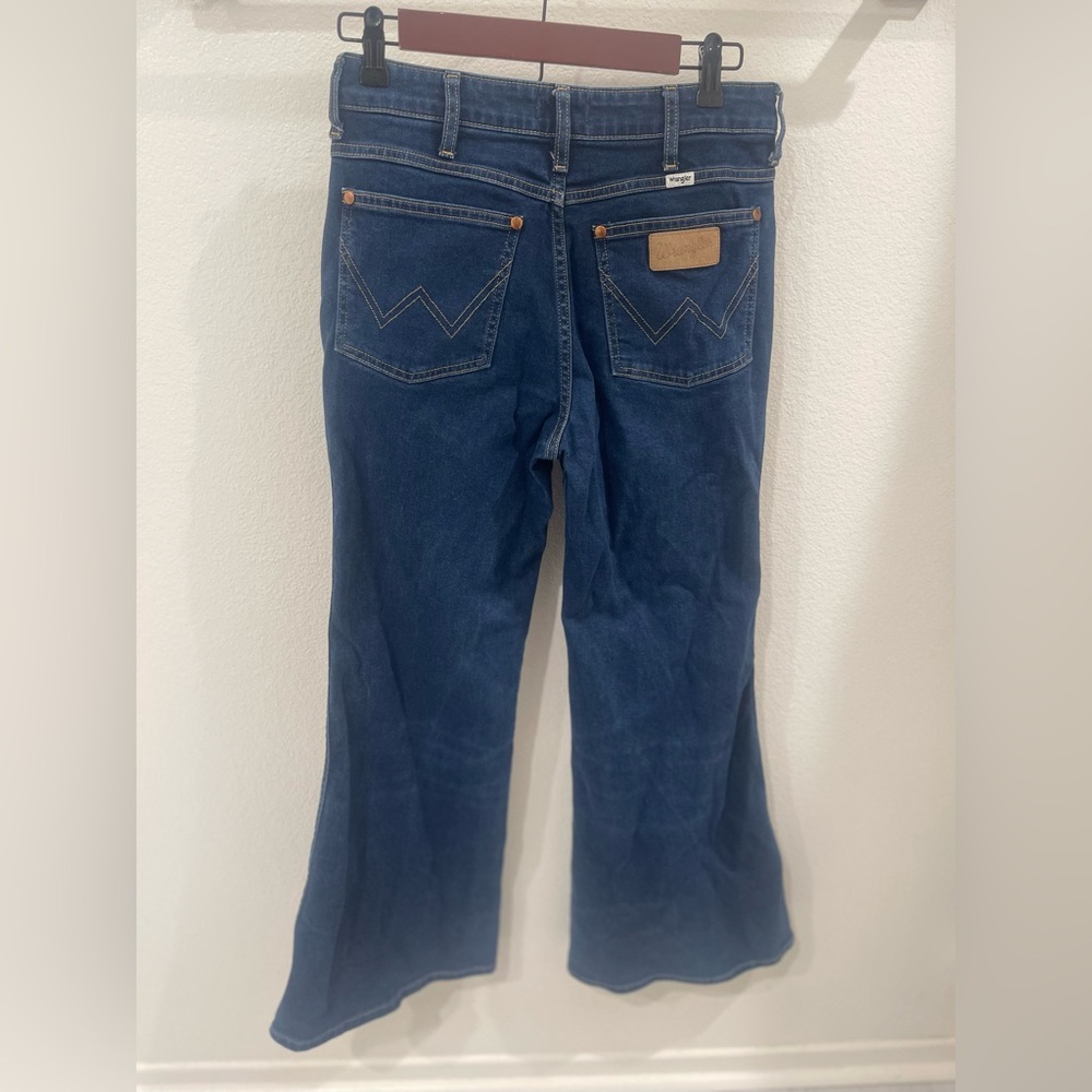 Wrangler Wanderer High Rise Flare 622 - Picture 2 of 7